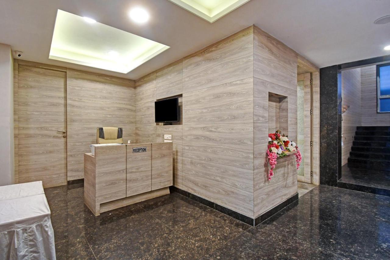 Super Townhouse Hotel All In One Near City Centre Salt Lake Salt Lake City ภายนอก รูปภาพ