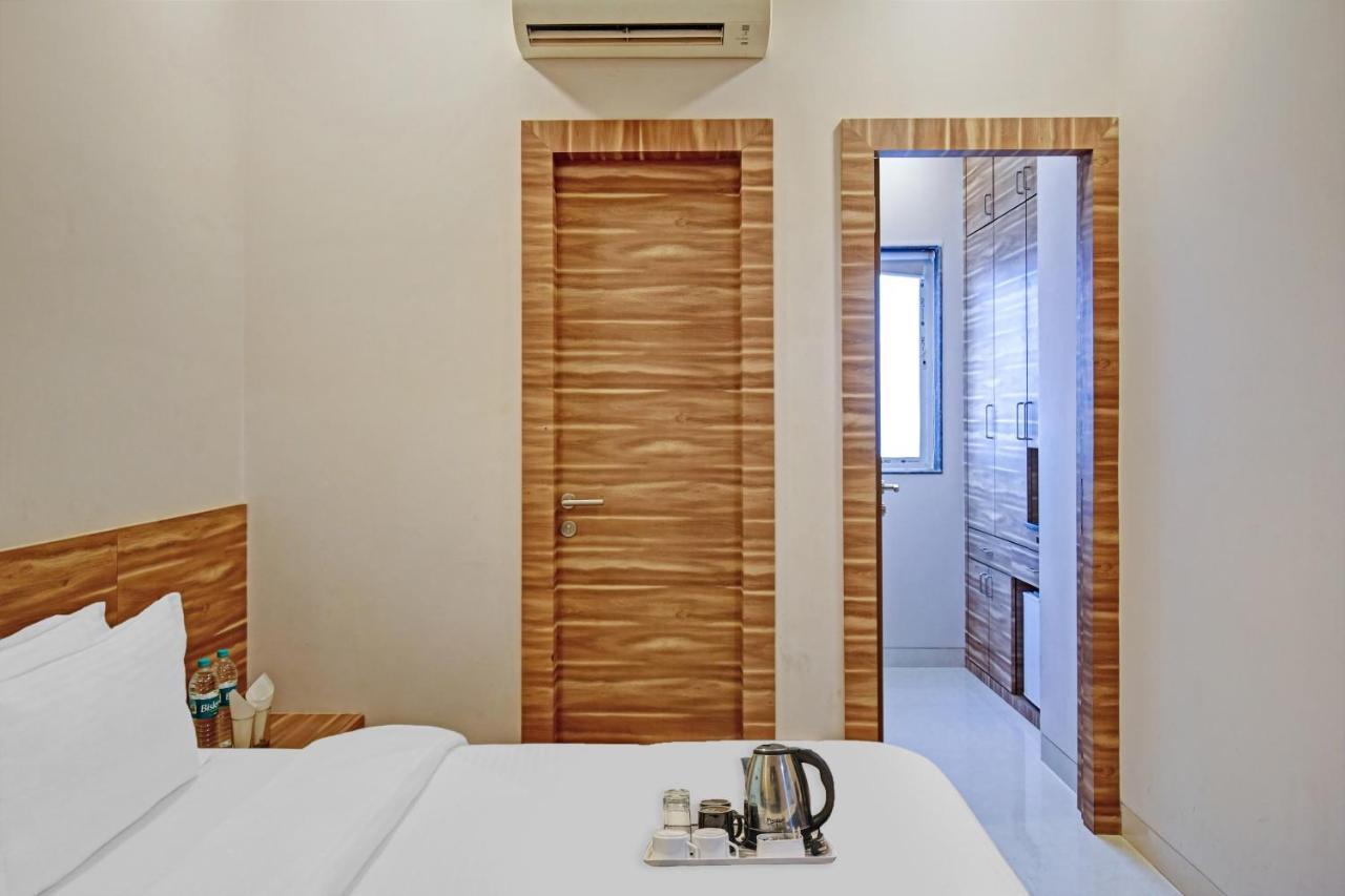 Super Townhouse Hotel All In One Near City Centre Salt Lake Salt Lake City ภายนอก รูปภาพ