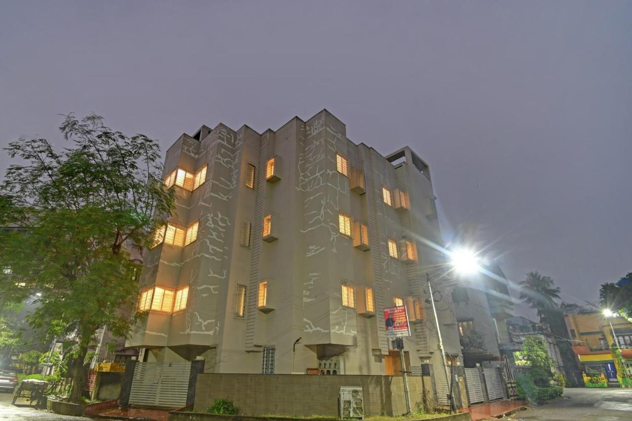 Super Townhouse Hotel All In One Near City Centre Salt Lake Salt Lake City ภายนอก รูปภาพ